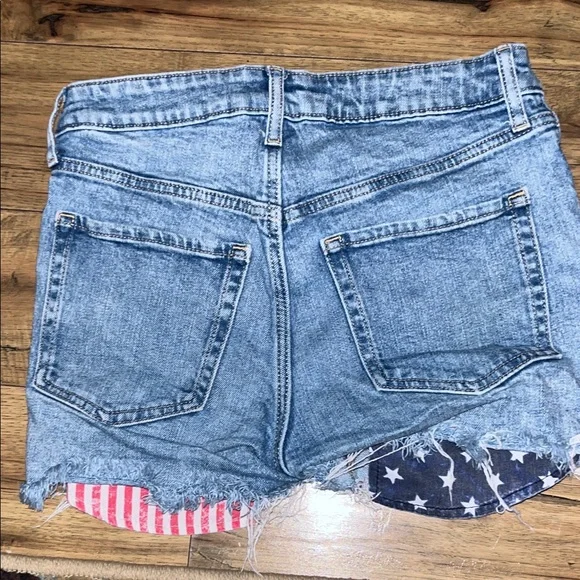 Old Navy Light Blue Distressed Jean Shorts - Picture 3 of 3